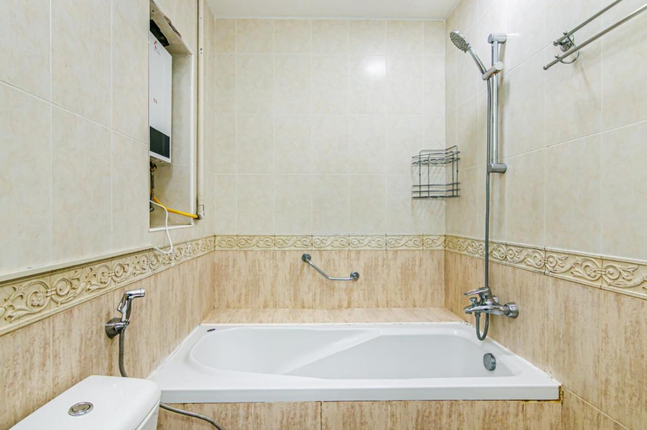 Targovu Nizami Street 4 Room Baku Exteriör bild