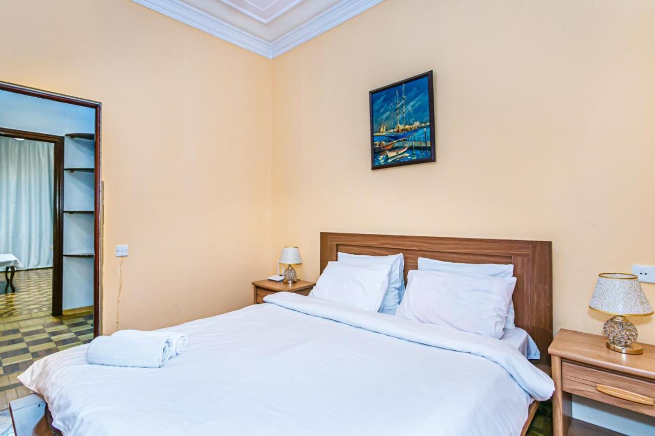 Targovu Nizami Street 4 Room Baku Exteriör bild